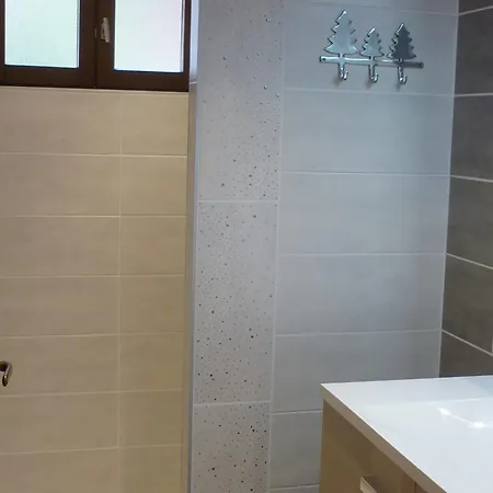 Valloire, 2 Pièces, 4 Personnes - Fr-1-263-83 *